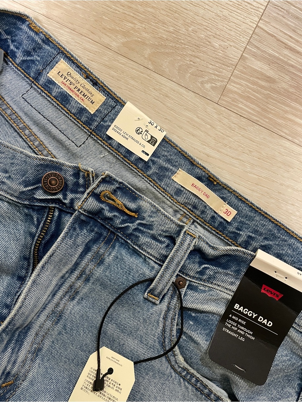 Levi's Premium Baggy Dad Jeans - 30